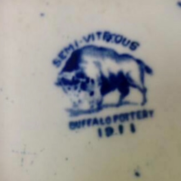 Vintage, Rare, 1911 Buffalo Pottery, 5-pc Blue Willow Tea Set - Picture 6 of 6